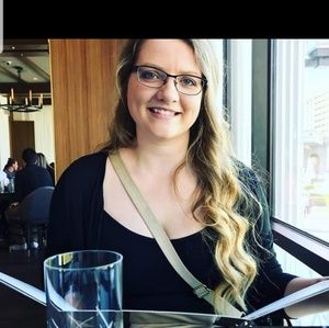 Meet your Posher, Jenny